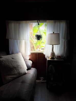 TV - Vintage 1950’s camper
The Shack (Foley)