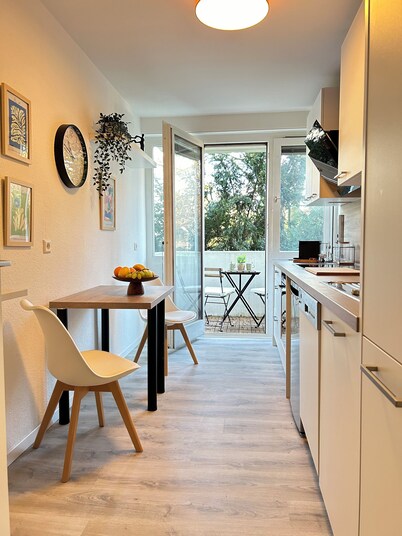 Stylish 80 m² designer apartment with balcony in the heart of Durlach