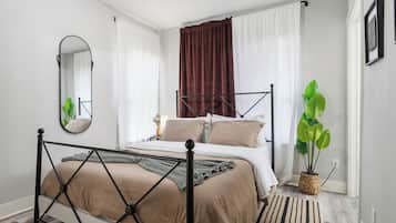 1 chambre, coffres-forts dans les chambres, fer et planche à repasser