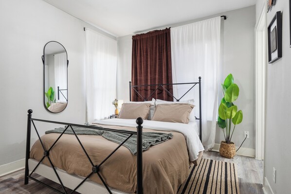 1 bedroom, iron/ironing board, free WiFi, bed sheets