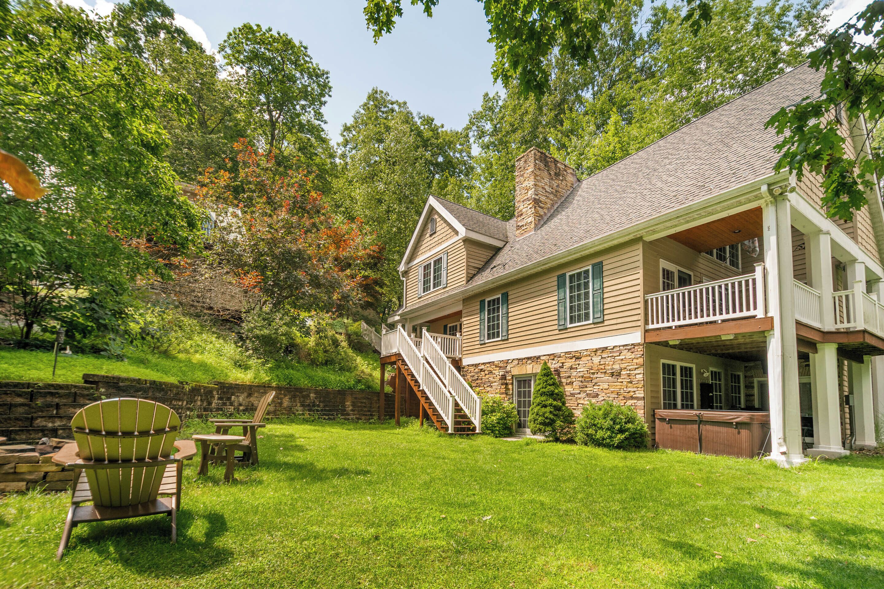 House (4 Bedrooms) | Exterior