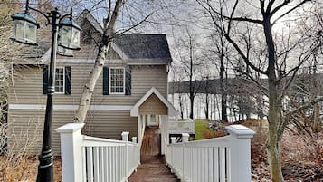 House (4 Bedrooms) | Kemudahan hartanah