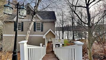 House (4 Bedrooms) | Property amenity