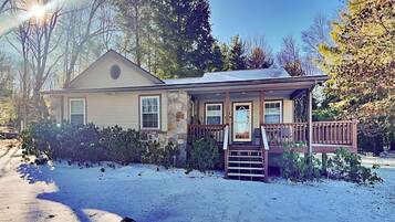 Nhà (2 Bedrooms) | Tiện nghi, dịch vụ nơi lưu trú