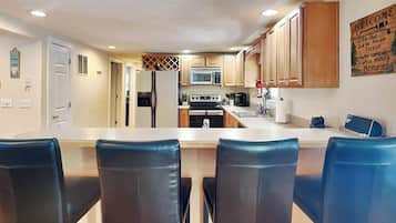 House (2 Bedrooms) | Kemudahan hartanah