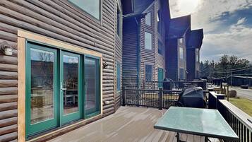 Studio (4 Bedrooms) | Property amenity