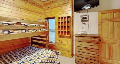 Cedar Shores Villa 10 - Bear Camp