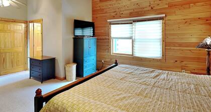 Cedar Shores Villa 10 by Taylor Made Deep Creek