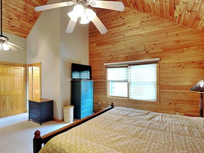 Cedar Shores Villa 10 by Taylor Made Deep Creek