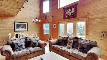 Studio (4 Bedrooms) | Property amenity