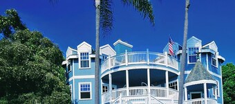 BEST DEAL EVER - ONLY 195 - ENCHANTED CASTLE 
 -OCEAN VIEW-Sleeps 8 - STR15-0330