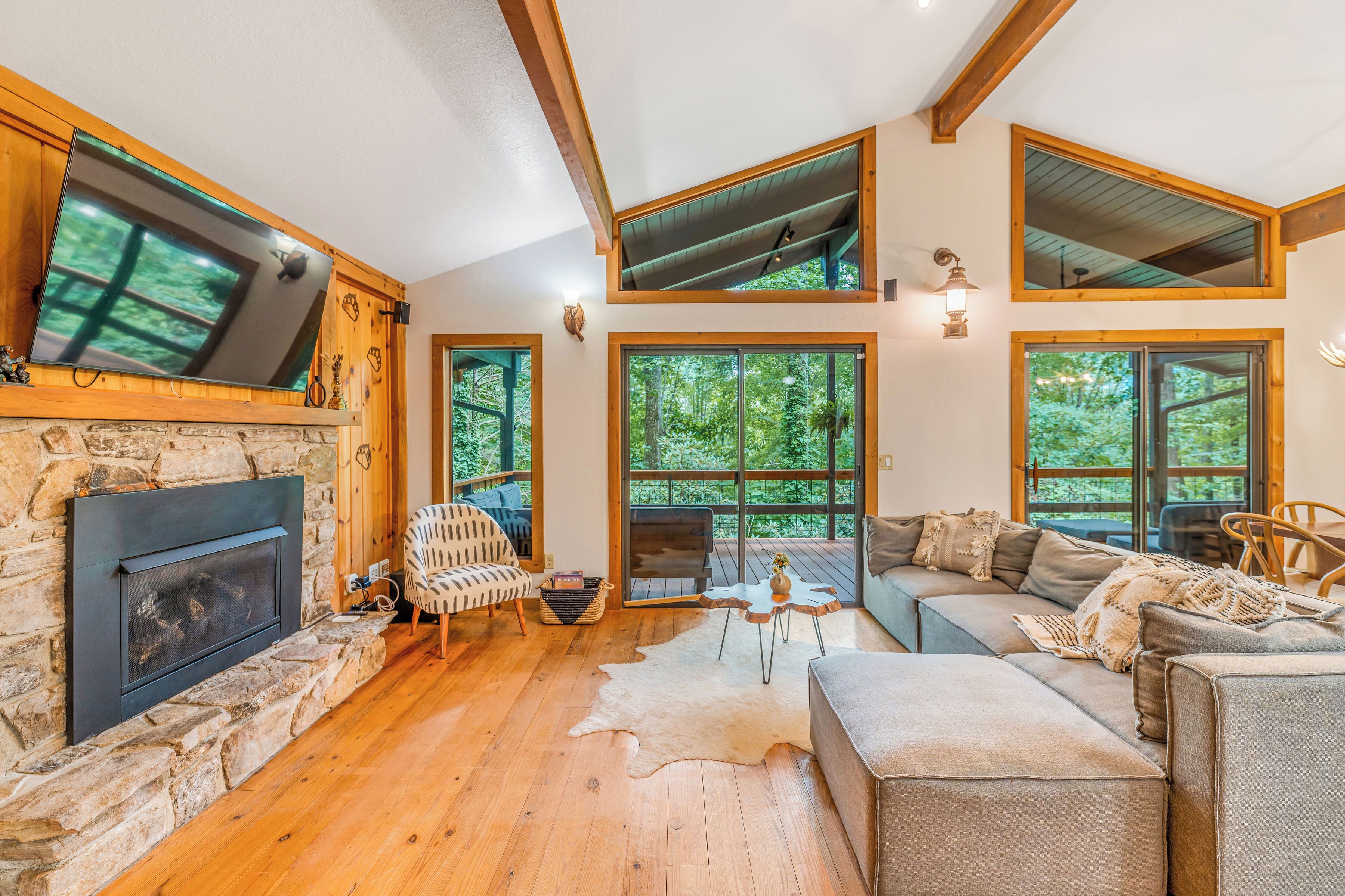 Smart TV, fireplace, foosball, books