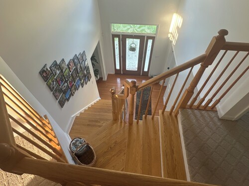 Huge Family Home; Centrally Located in the Capital Region!!!