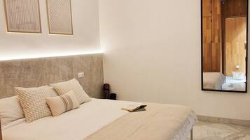 1 sovrum, skrivbord, strykjärn/strykbräda och wi-fi