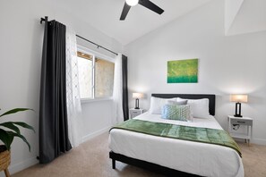 2 chambres, fer et planche à repasser, Wi-Fi, draps fournis