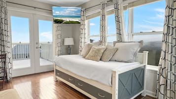 3 dormitoris, planxa i posts de planxar, wifi i roba de llit