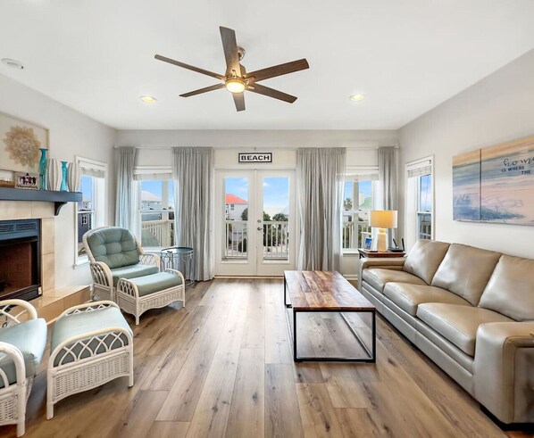 TV - DuneFine Cape San Blas Sleeps 10 & Dog Friendly Private Pool (Cape San Blas)