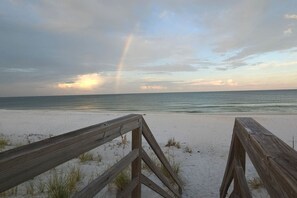 Beach nearby - DuneFine Cape San Blas Sleeps 10 & Dog Friendly Private Pool (Cape San Blas)
