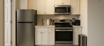 Warm & Cozy Escape - NYC & NWK w/free parking