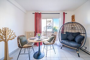 Dining - Appartement Rochat - Welkeys (Antibes)