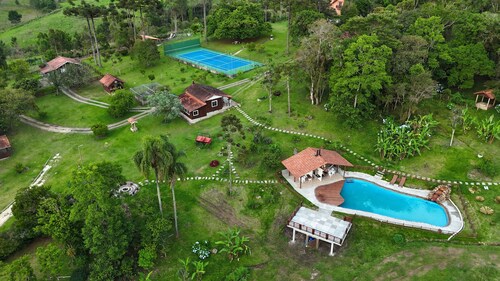 VILLA ESTORIL