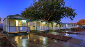 Standard Cabin, Balcony | Exterior - Gday Parks Emerald (Emerald)