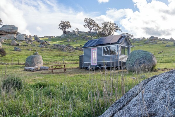 Exterior - Heathcote Valley Tiny House (Tooborac)