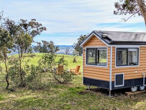 Exterior - Castlemaine Tiny House (Metcalfe)