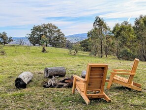 Property grounds - Castlemaine Tiny House (Metcalfe)