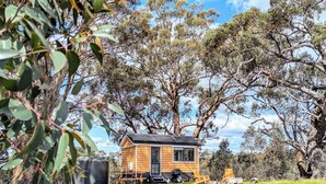 Exterior - Castlemaine Tiny House (Metcalfe)