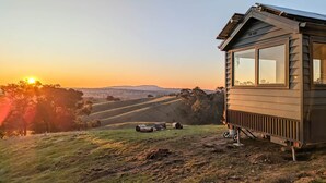 Property grounds - Kyneton Tiny House (Metcalfe)