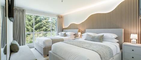 2 bedrooms, iron/ironing board, internet, bed sheets