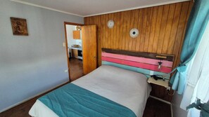 Basic Cabin | 2 bedrooms, free WiFi