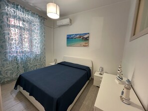 2 soverom, strykejern/-brett, reiseseng for barn og wi-fi (inkludert)