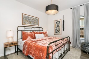 3 chambres, fer et planche à repasser, Wi-Fi gratuit, draps fournis