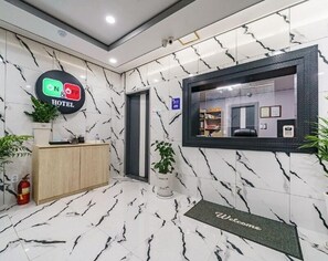 Lobby - ON and OFF-Sungui Station (Incheon)