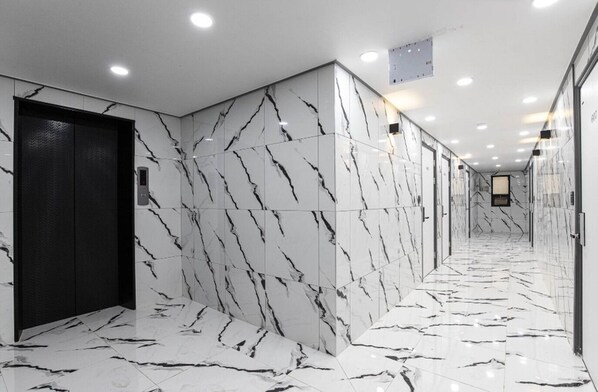 Hallway - ON and OFF-Sungui Station (Incheon)