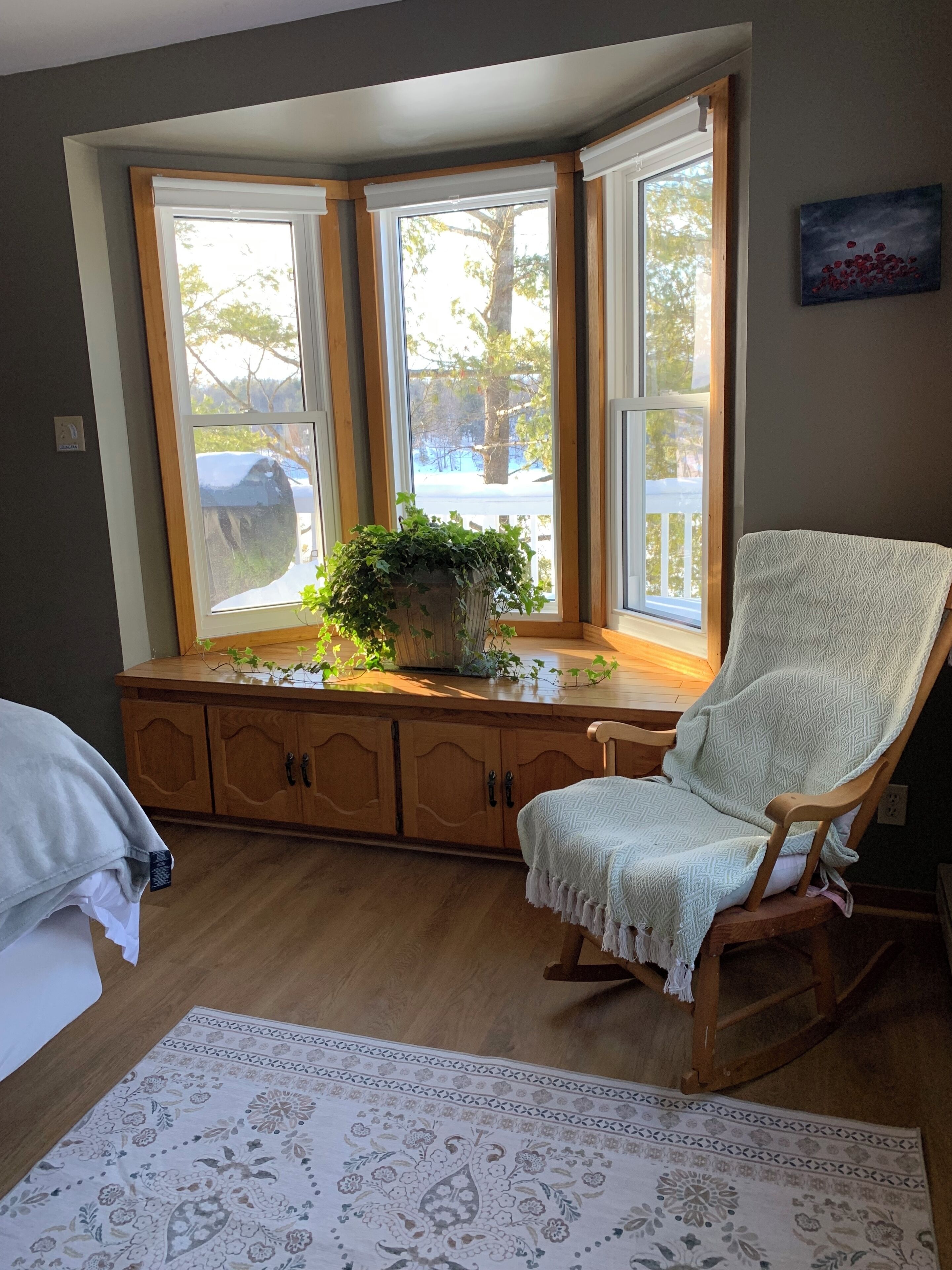 4 bedrooms, iron/ironing board, travel crib, free WiFi