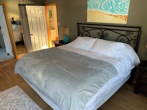 4 bedrooms, iron/ironing board, travel cot, free WiFi