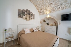 Coffre-fort, fer et planche à repasser, accès au Wi-Fi (inclus)