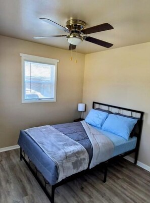 3 makuuhuonetta, Wi-Fi, vuodevaatteet