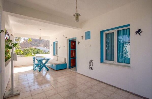 Lobby sitting area - Zeytin Pansiyon Palamutbükü (Datca)