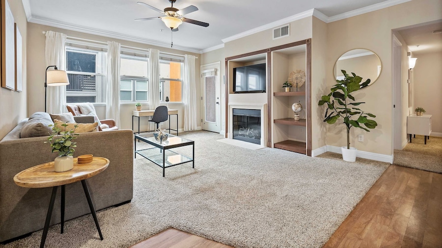 Luxury 2BR 2BA Apartment With Pool Gym Theater