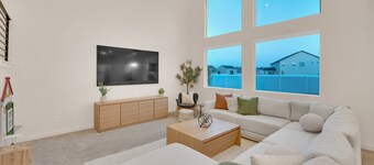 Spacious Lakeside Lights home, serene neighbor in American Fork near the Trax.