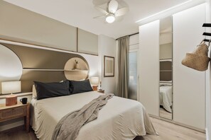 3 chambres, fer et planche à repasser, Wi-Fi, draps fournis