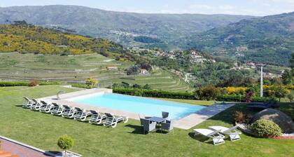 HostWise – Suite in Douro View Villa w/ Pool