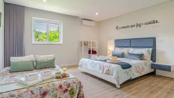 1 soverom, strykejern/-brett, wi-fi (inkludert) og sengetøy