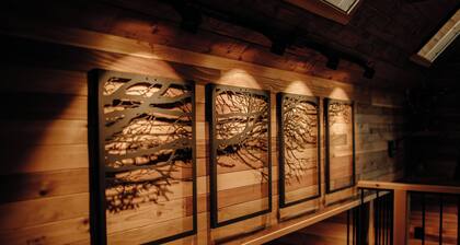 Iron & Vine Treehouse at Mount Rainier