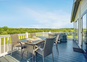 Outdoor dining - Jasmine Lodge 2 (Pet) (Nr St Austell)