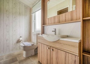 Unclassified image, 4 of 5, button